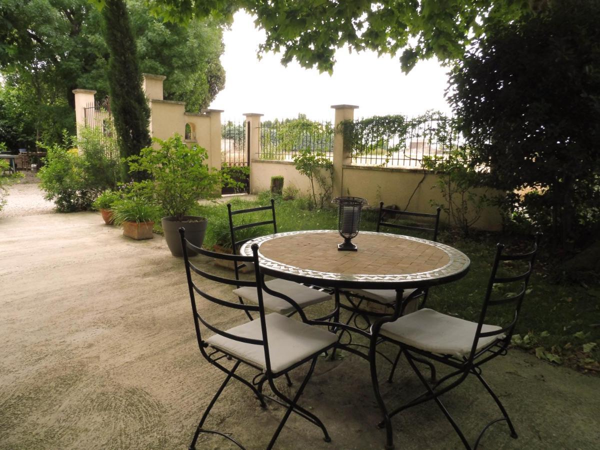 Mas des Rabasses Bed and Breakfast Le Pontet  Exterior foto